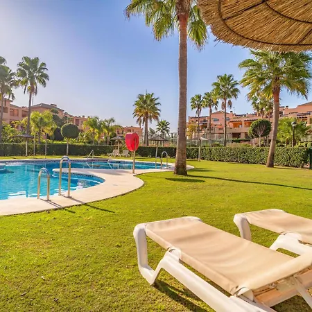 2 Bedroom Stunning In Apartament